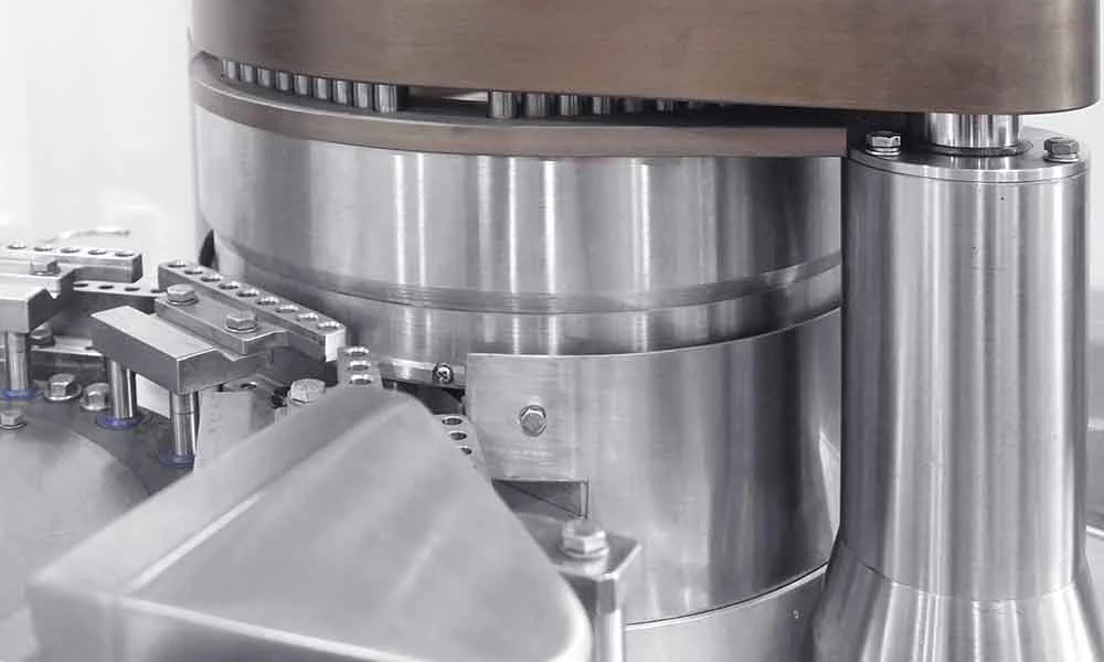 Capsule handling and access